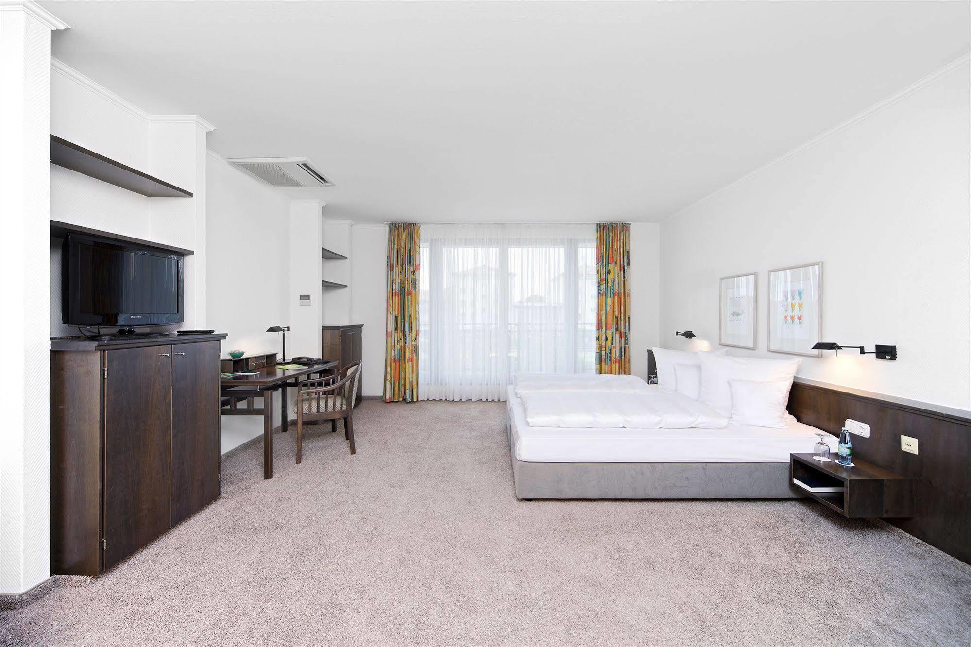 Hotel Herzogspark Herzogenaurach Ngoại thất bức ảnh